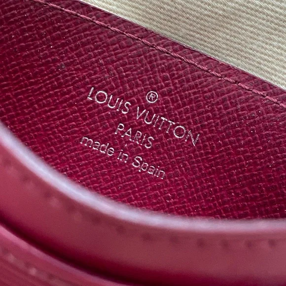 Louis Vuitton Epi Leather Fuchsia Card Holder - Picture 7 of 8